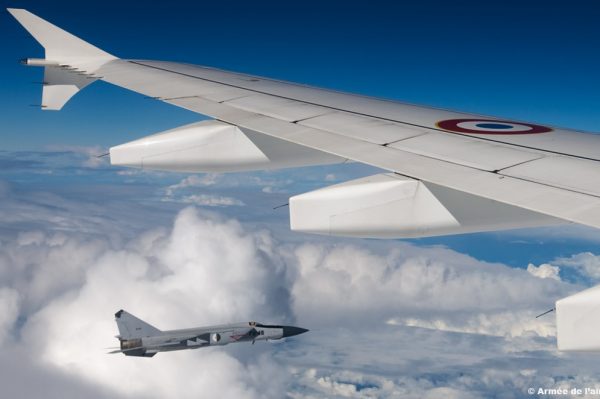 Watch Algerian MiG-25 Foxbats taking part in Joint Air Defense Exercise with NATO Fighters