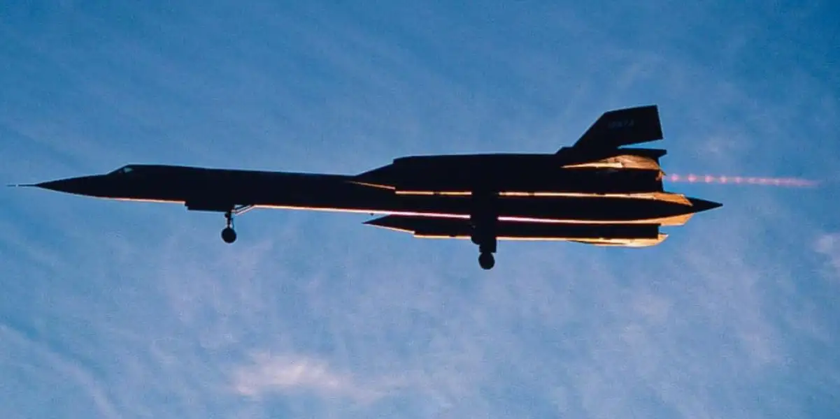 Blackbird pilots explain why flying the SR-71 with just one engine in full afterburner was Blackbird aircrews’ most dangerous operation