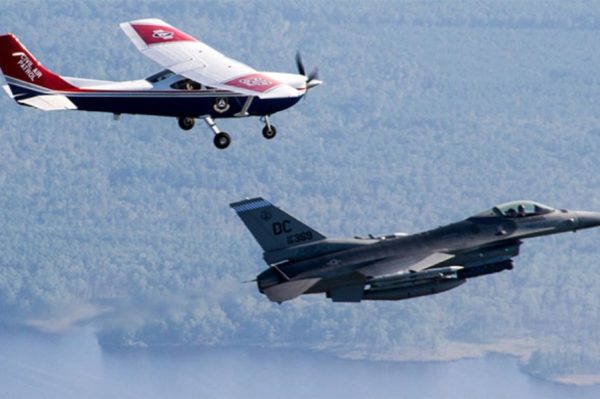 US military pilots tell why an experienced fighter jock can’t fly a Cessna 172 without training