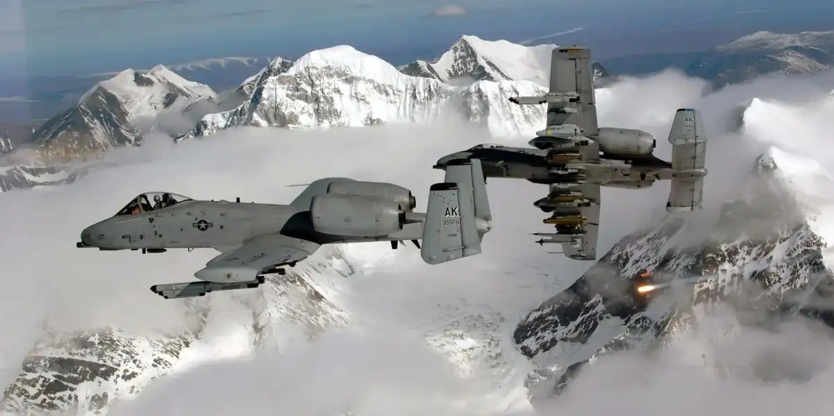 USAF A-10 pilot explains why fighter pilots run the air conditioning at full cold when flying in Alaska in the wintertime